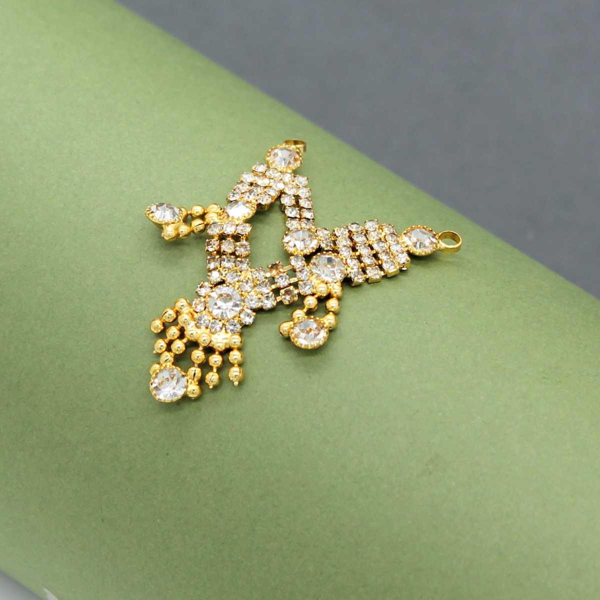 Stone decorated latkan haar for idols (2 Inches)