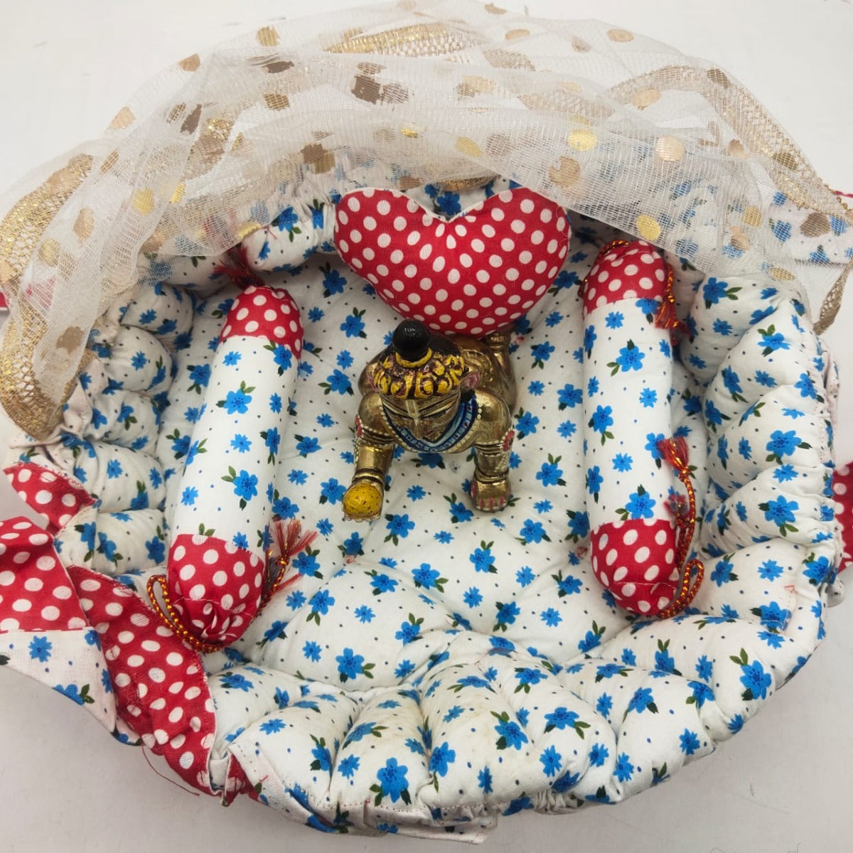 Kanha Ji Bed Cum Basket with Net and Hanging Straps