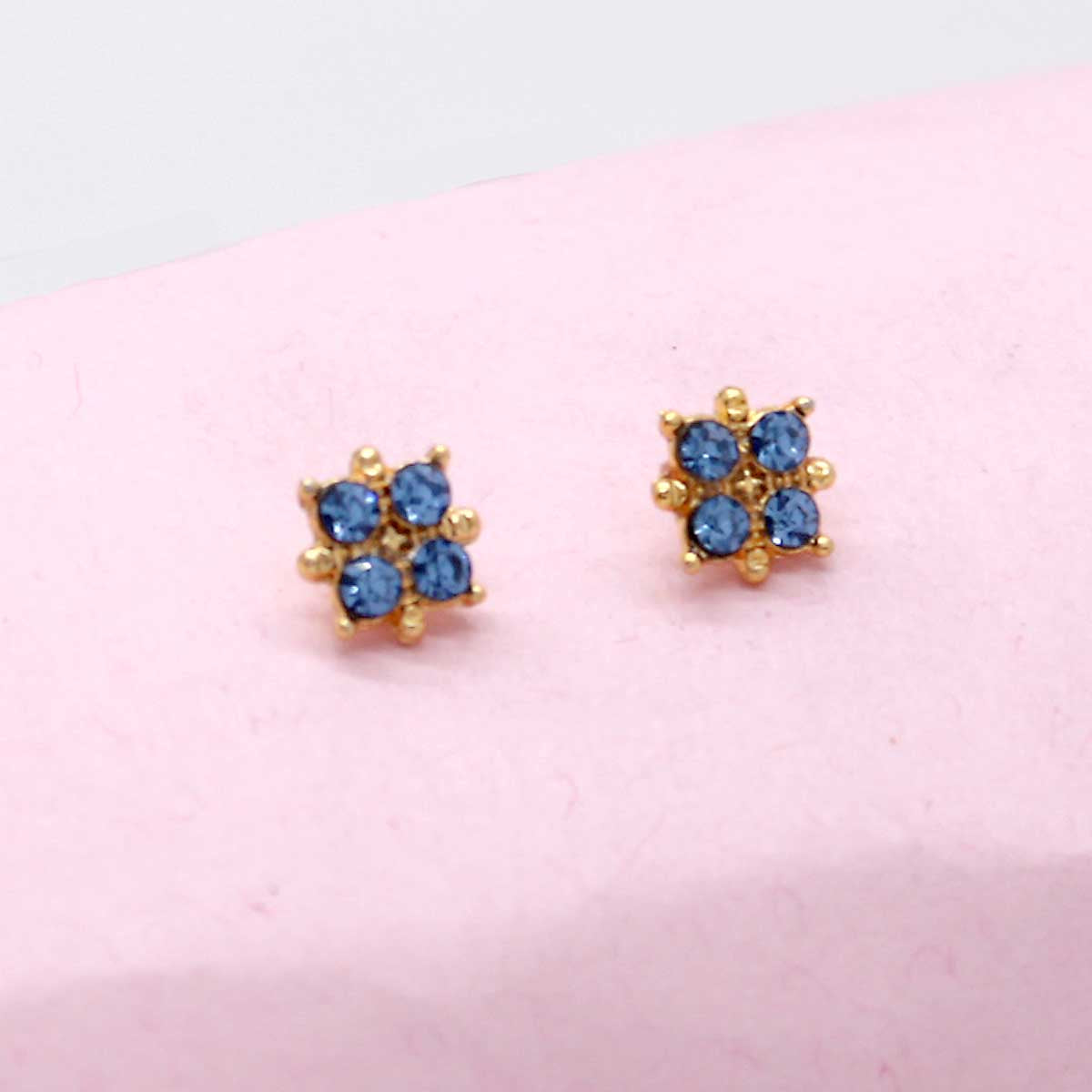 Round Shape Blue Colour Earing/Kundal For idols