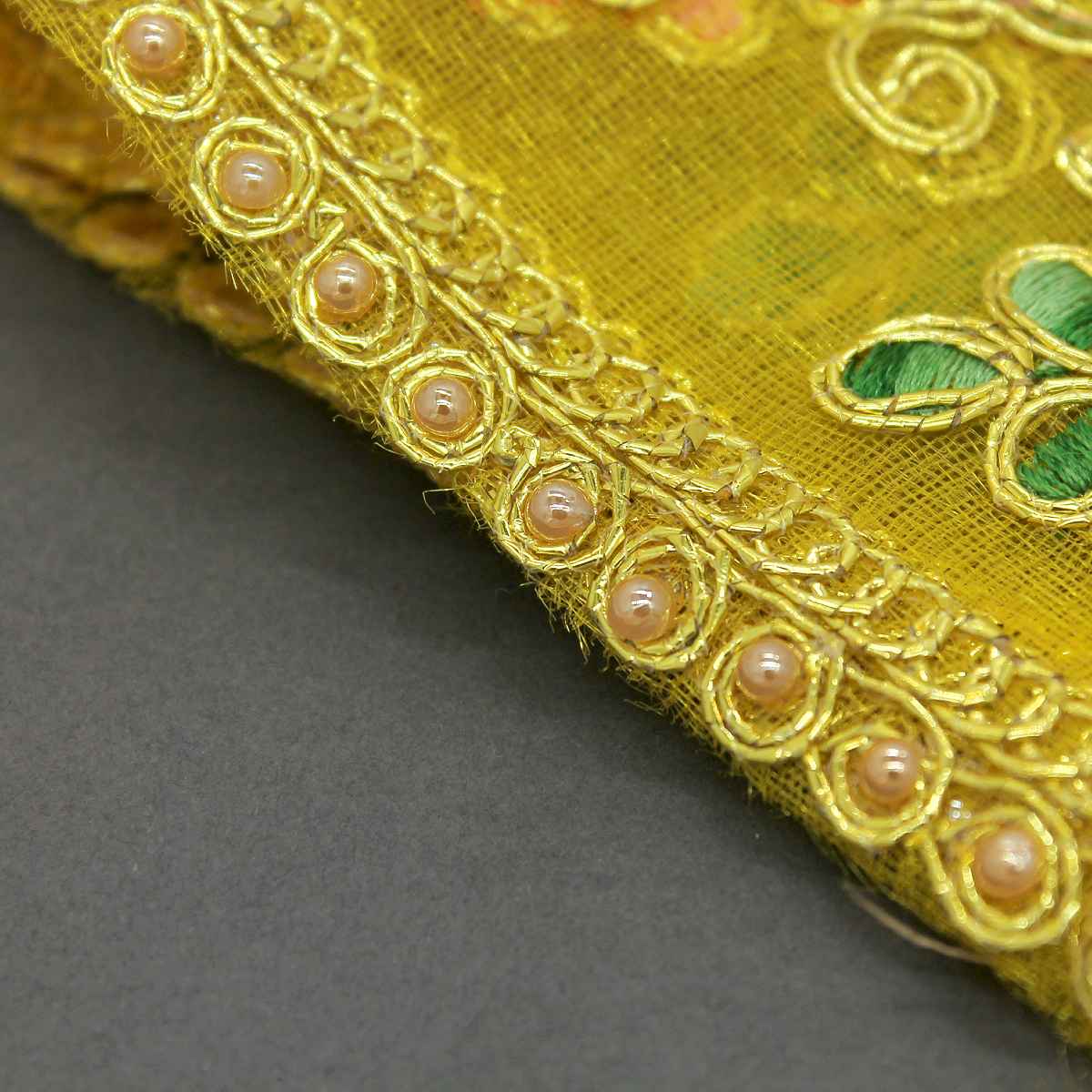 Yellow designer chunni / Dupatta for mata rani