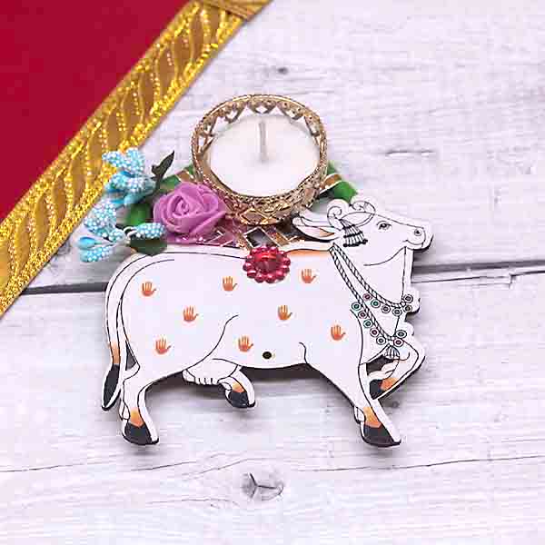 Cow design t-light candle holder