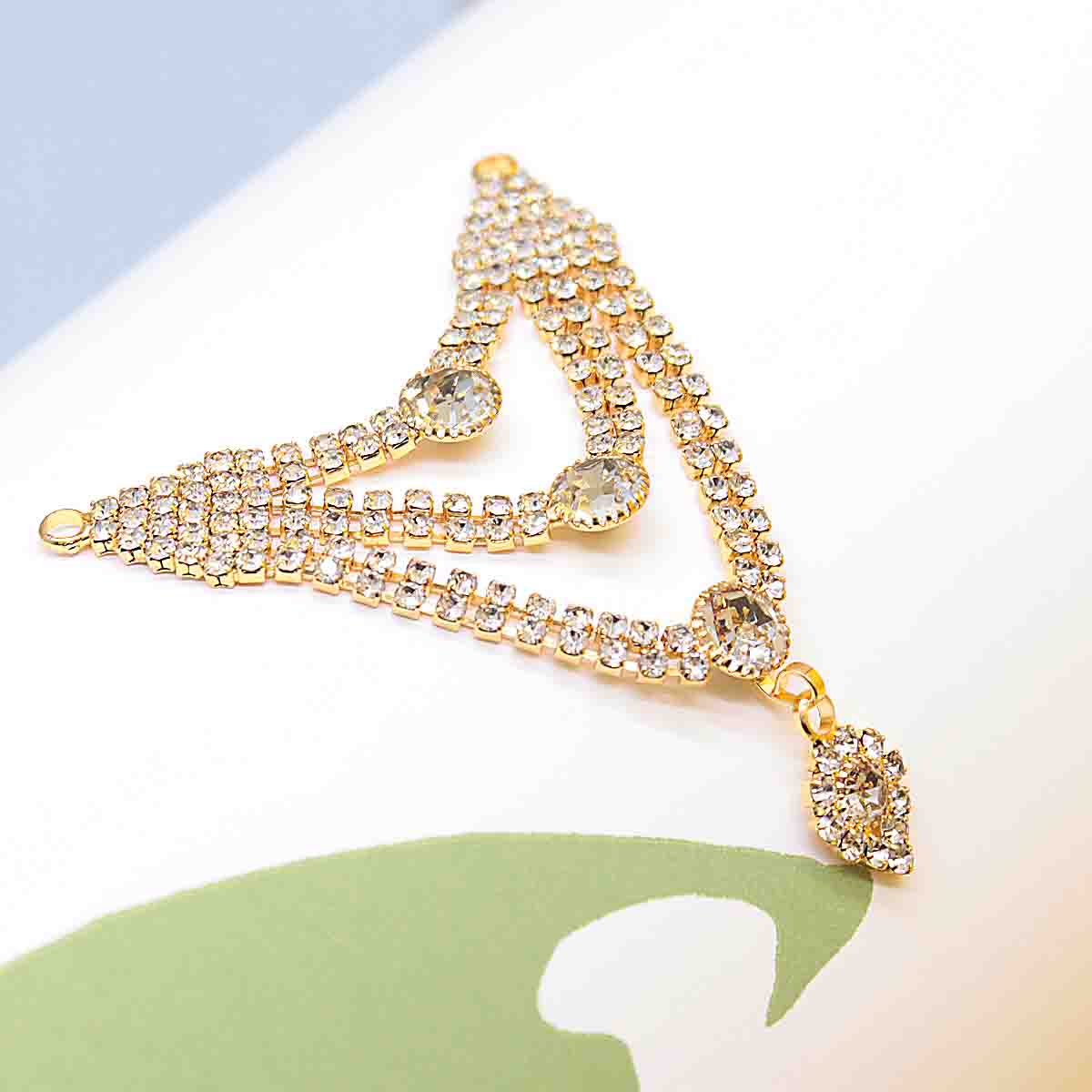 Silver Stone Decorated Haar For Idols