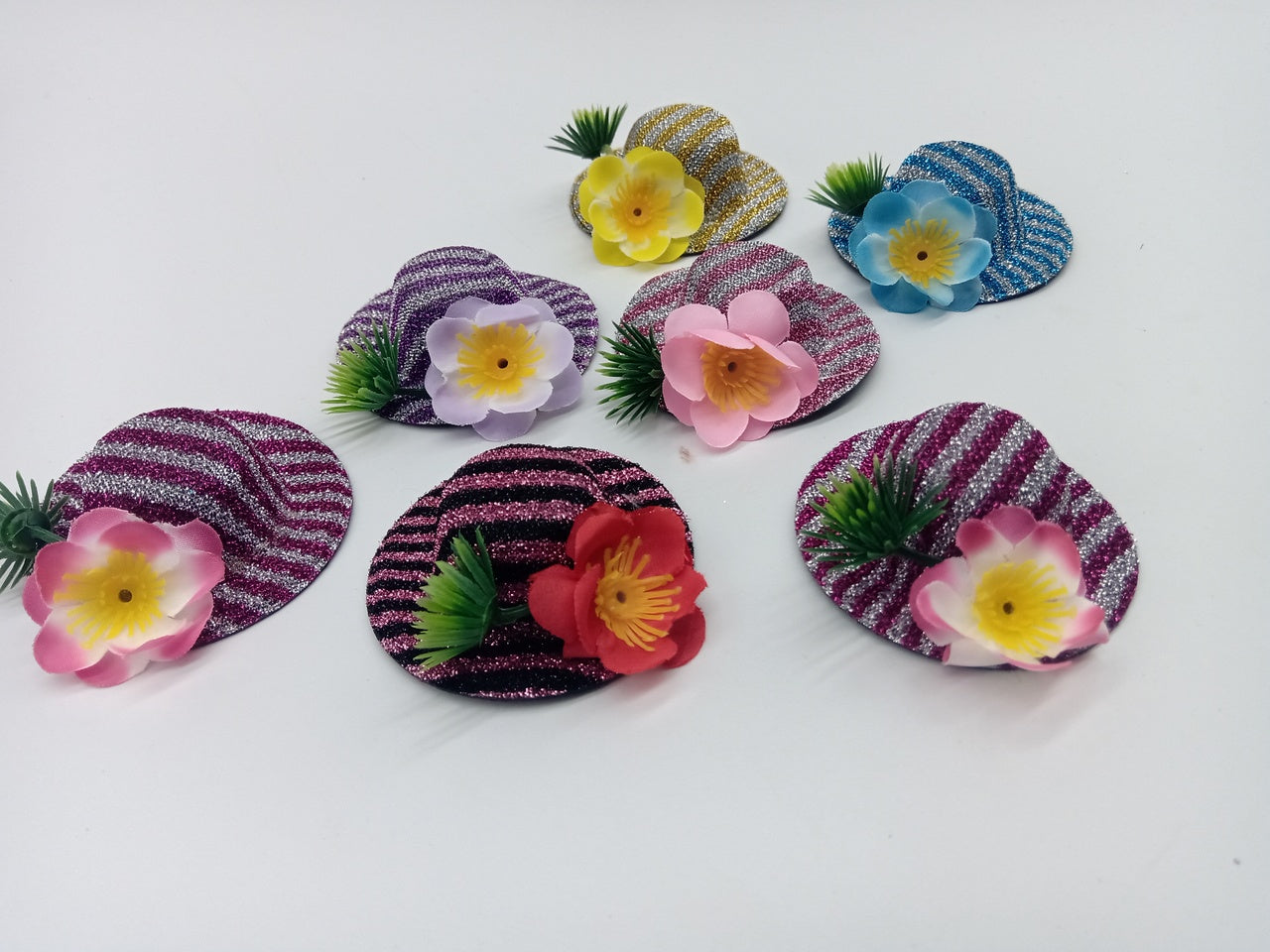 Sparkled hat with Flower