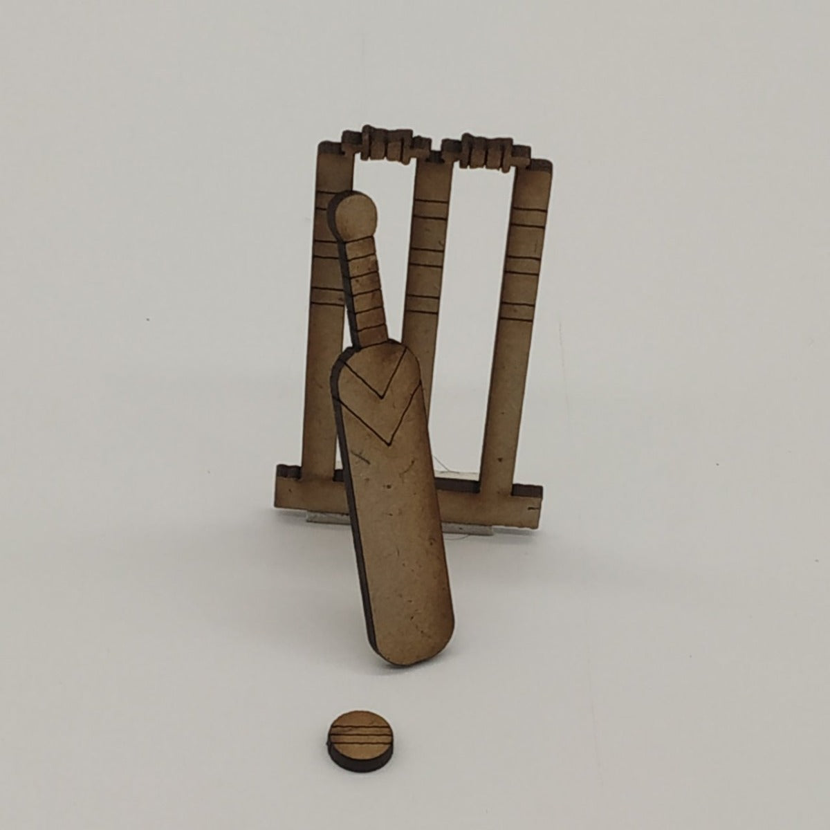 Kanha Ji - Wooden Cricket With Wickets & Ball For Laddu Gopal-Medium