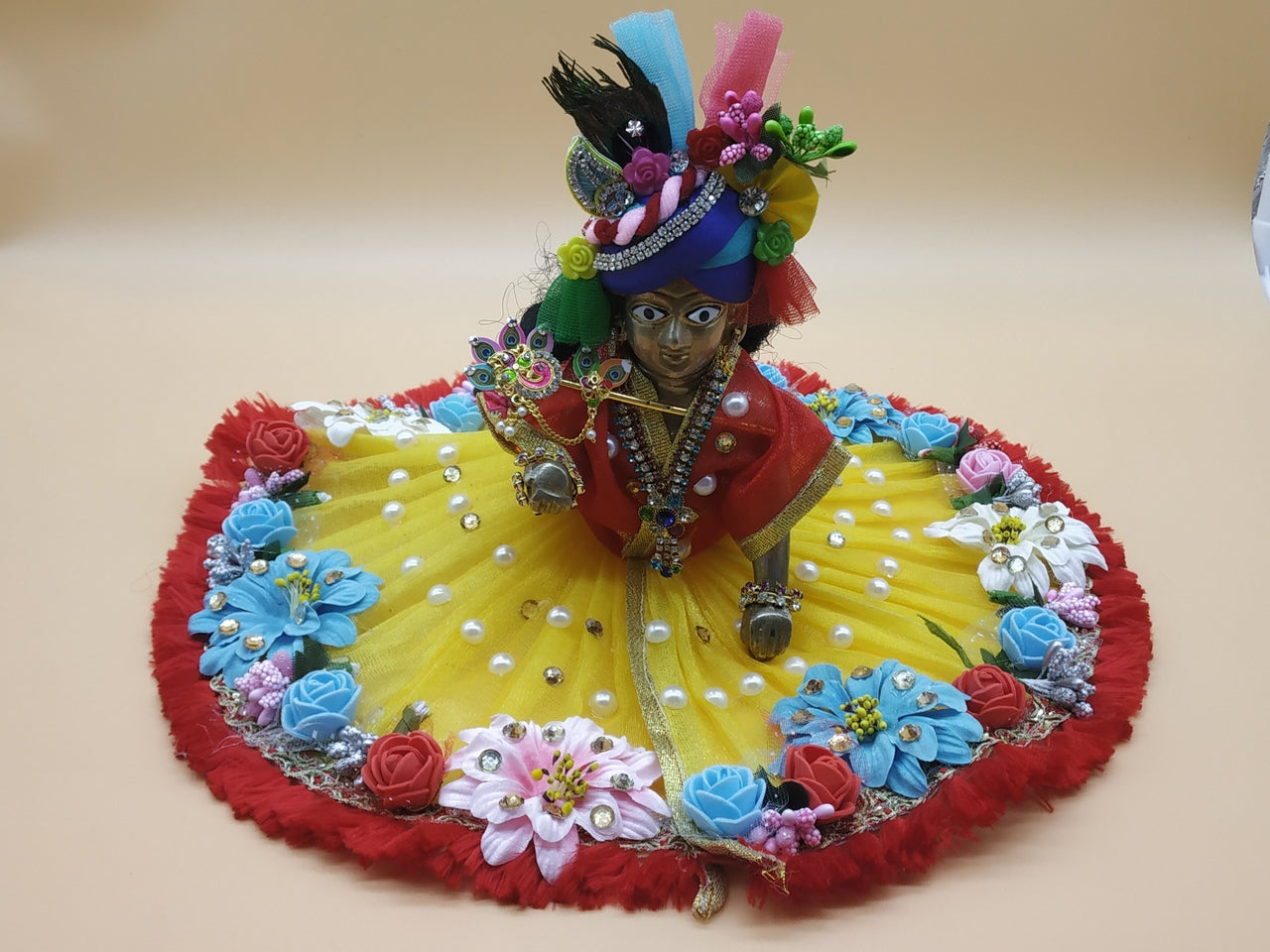 Designer Poshak With Laisy Daisy Flower & Stone Work