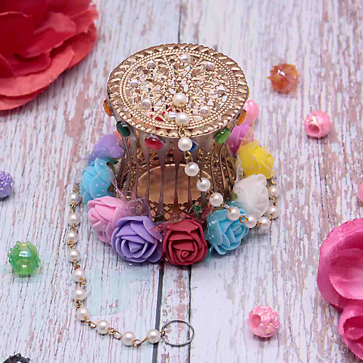 Hanging cage design Flower T-Light candle holder