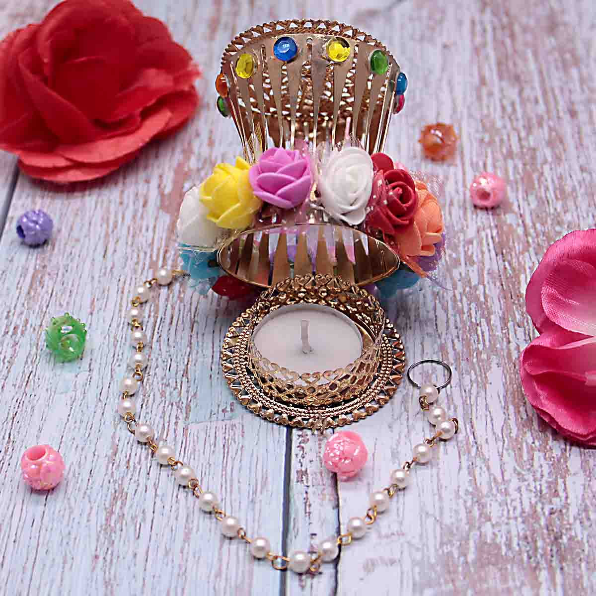 Hanging cage design Flower T-Light candle holder