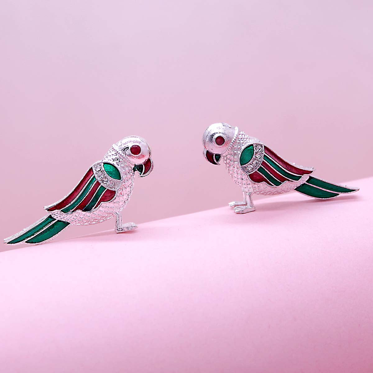Good Finishing Parrot Toy set for decoration