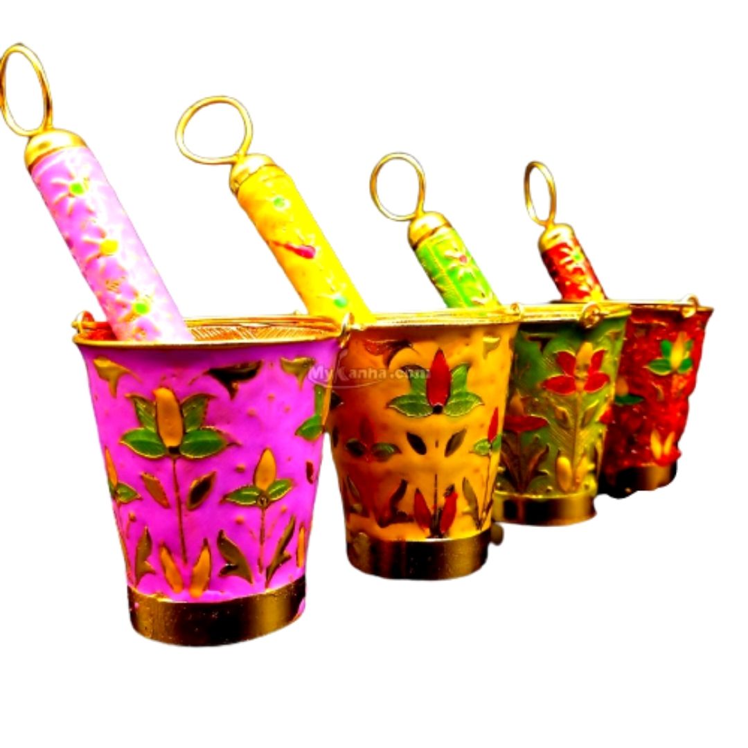 Bucket & Pichkari for Kanha ji