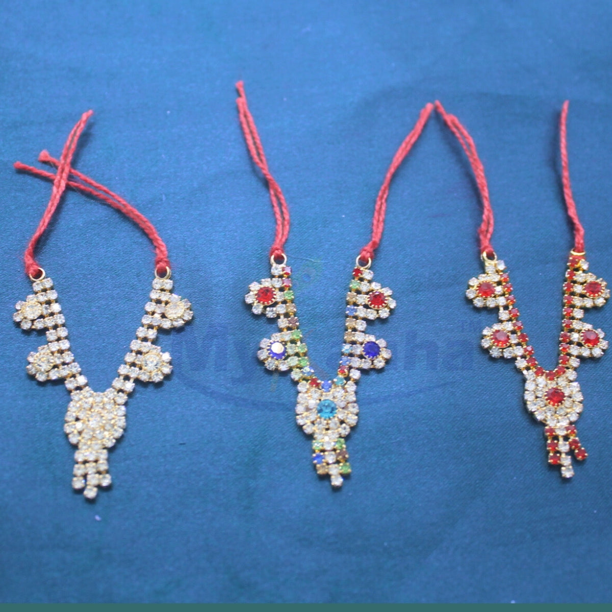Stone decorated circular design haar for idols ( 2 inches)
