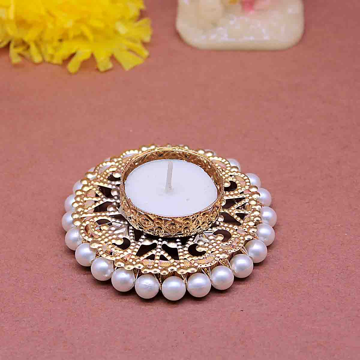 Beads decorated T-light candle holder
