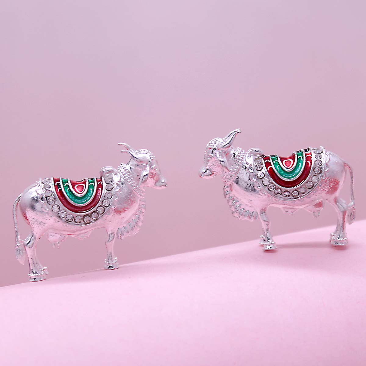 Beautiful Cow set Toy for Decoration