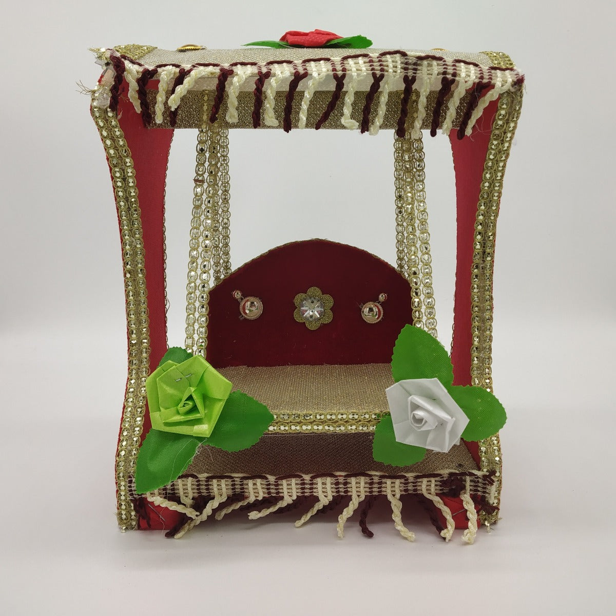 Wooden Jhula With Lace & Flower Decoration For Laddu Gopal